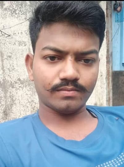 गुजरात से मजदूर का शव पहुंचते गोड़ियर गांव में मचा कोहराम