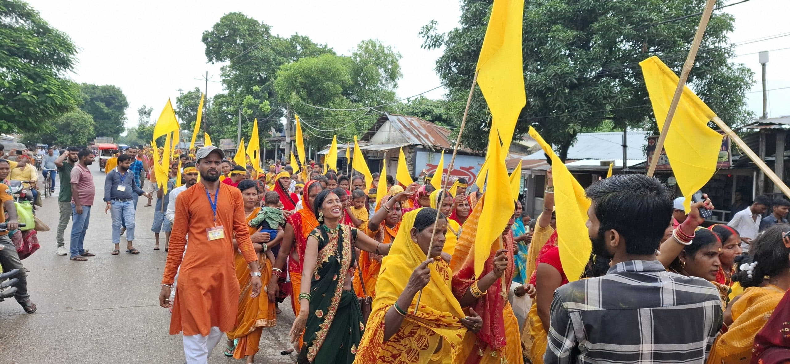 बाबा गणिनाथ गोविंद जी महाराज की वार्षिक जन्मोत्सव समारोह को लेकर निकाली गयी भव्य कलश यात्रा