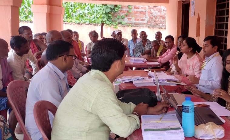 कैंदी व मोहद्दीनगर पंचायत में राजस्व महाअभियान शिविर आयोजित