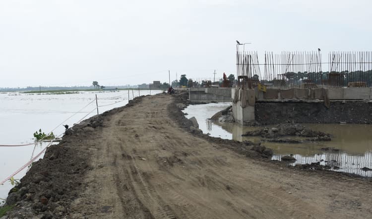 Bhagalpur News: जीरोमाइल टू सबौर: वादे भारी, रफ्तार हारी
