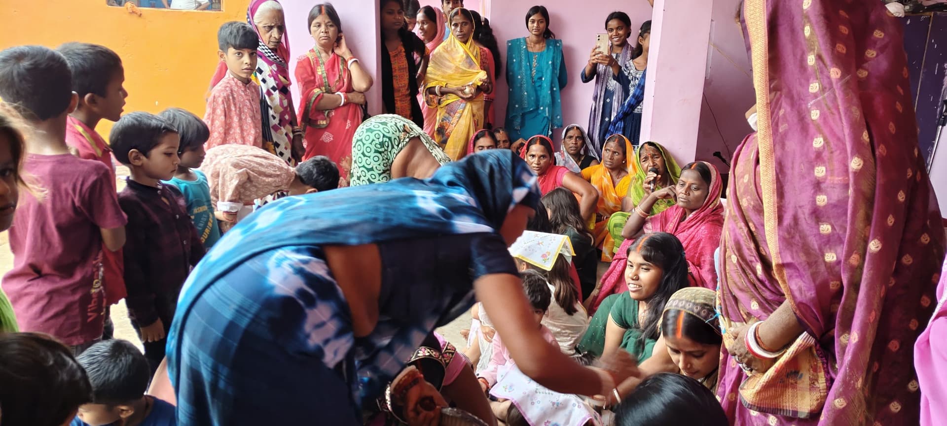 Giridih News :गावां में तीन दिवसीय शांति पाठ का समापन