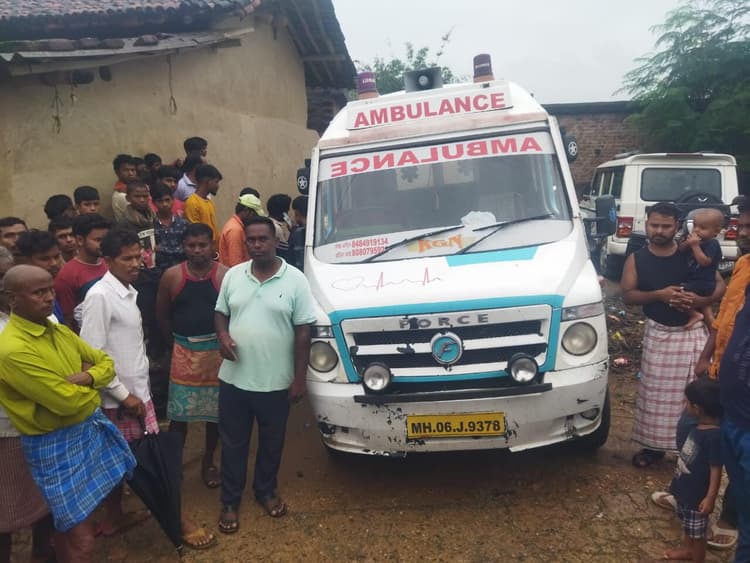 Bokaro News : कैमरून में फंसे प्रवासी 17 मजदूर मुंबई पहुंचे