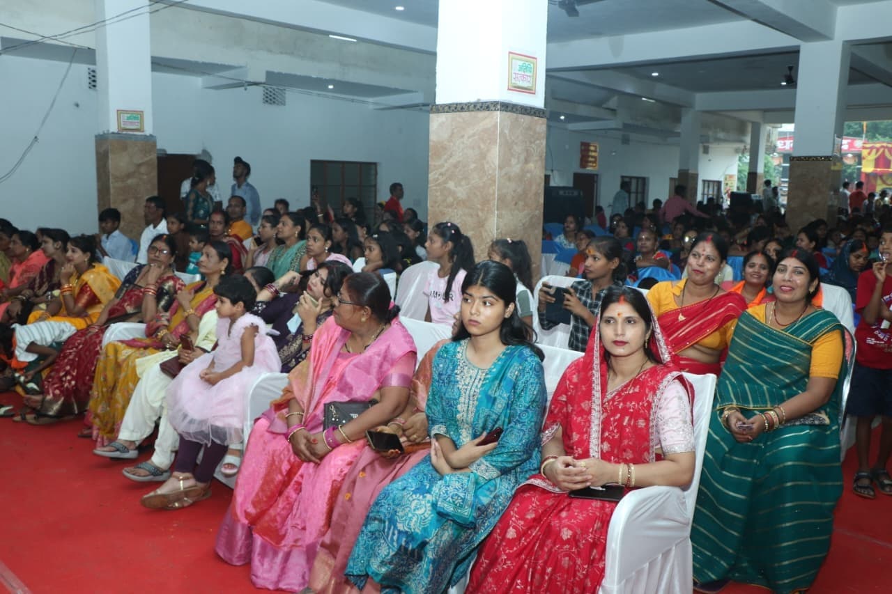 Dhanbad News: लाल बंगला में धूमधाम से मनी बाबा गणिनाथ की जयंती