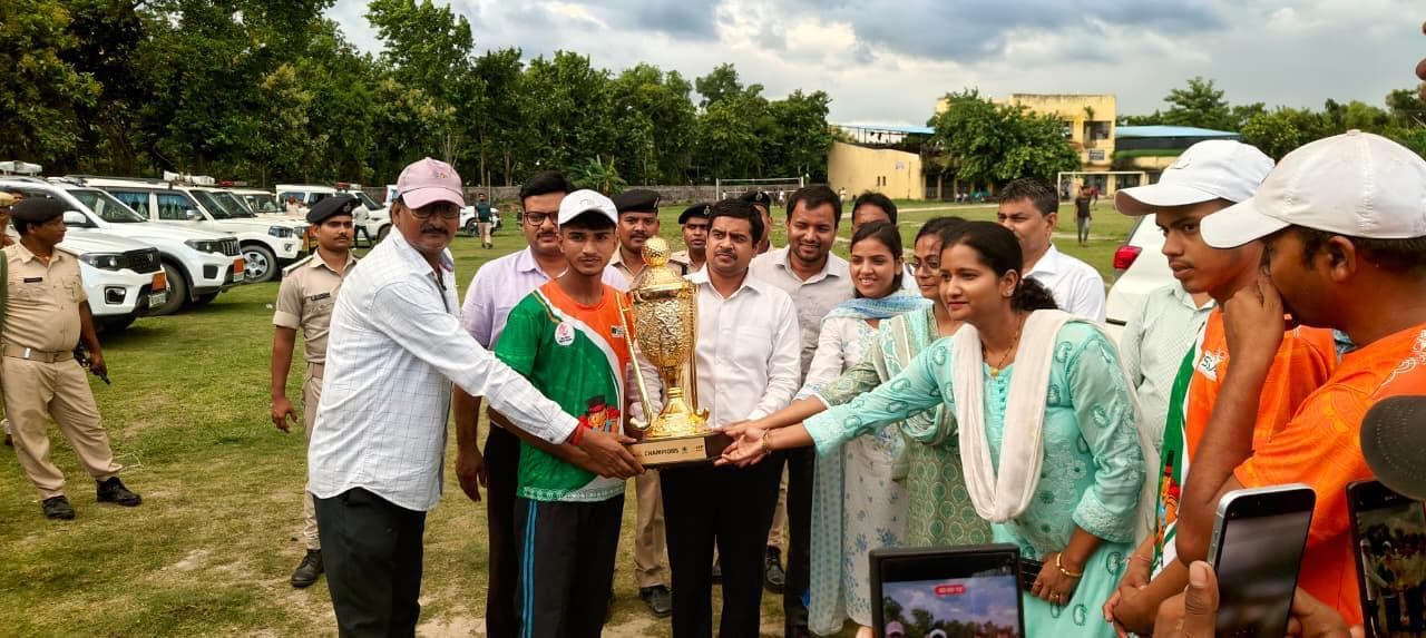 मेन्स हॉकी हीरो एशिया कप 2025 की ट्रॉफी गौरव यात्रा का हुआ स्वागत