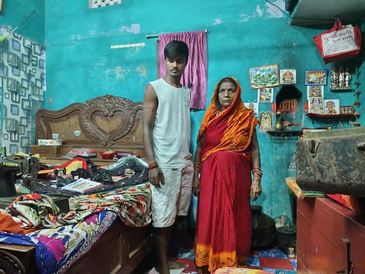 पीरी गांव में घर से 10 लाख के आभूषण चोरी