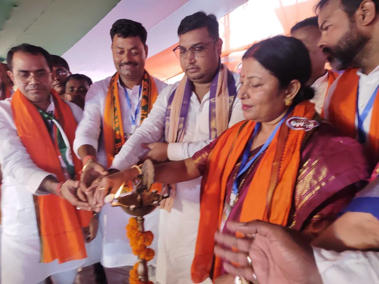 hajipur news. पातेपुर में करायेंगे स्टेडियम का निर्माण : मंत्री