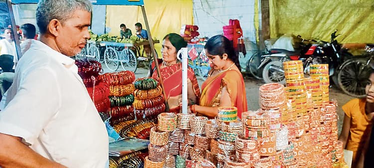 Gopalganj News : तीज की खरीदारी से उछला बाजार, सौ करोड़ के कारोबार के आसार
