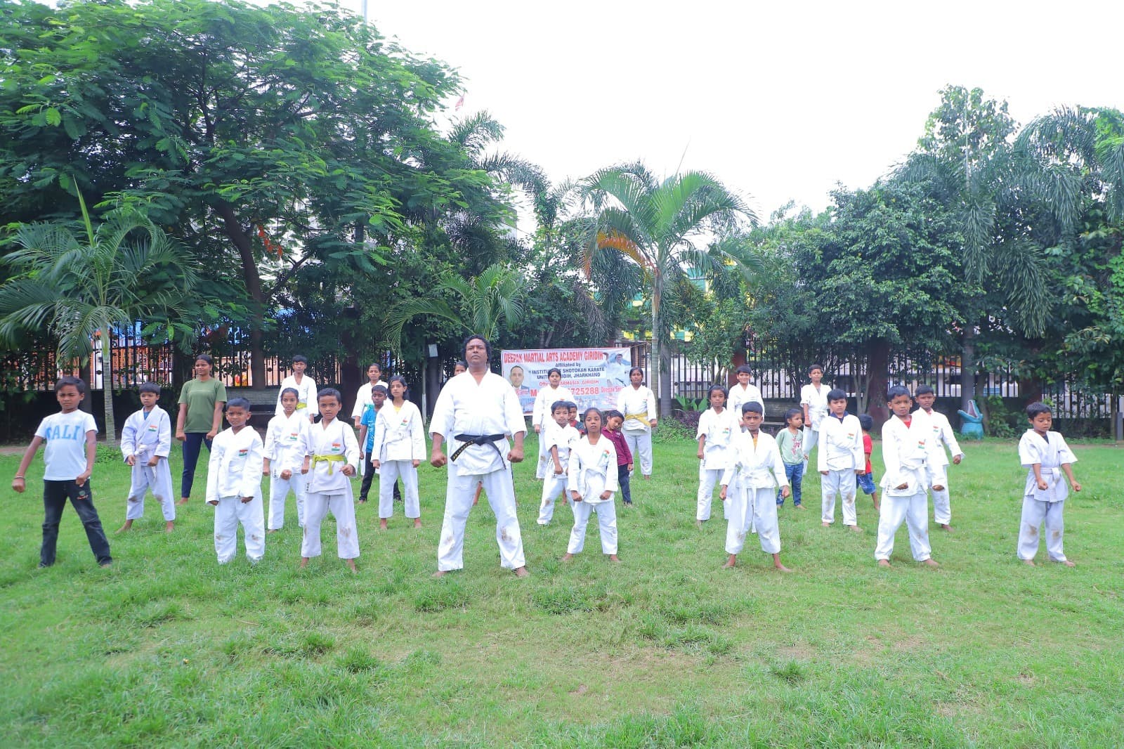 Giridih News :मार्शल आर्ट प्रशिक्षण शिविर व बेल्ट ग्रेडिंग का आयोजन