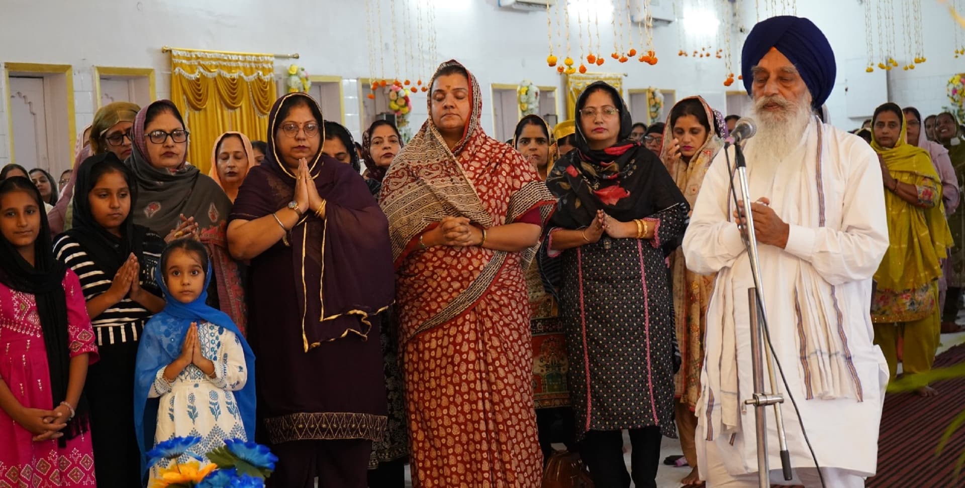 Bokaro News : सबद कीर्तन से किया गुरु की महिमा का गुणगान