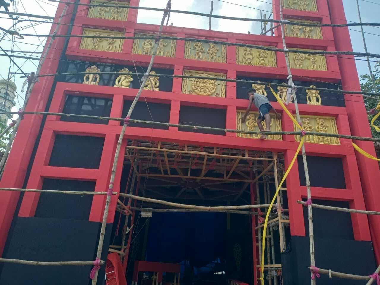 गणेश पूजा की तैयारी जोरो पर, भव्य पंडाल का हो रहा निर्माण
