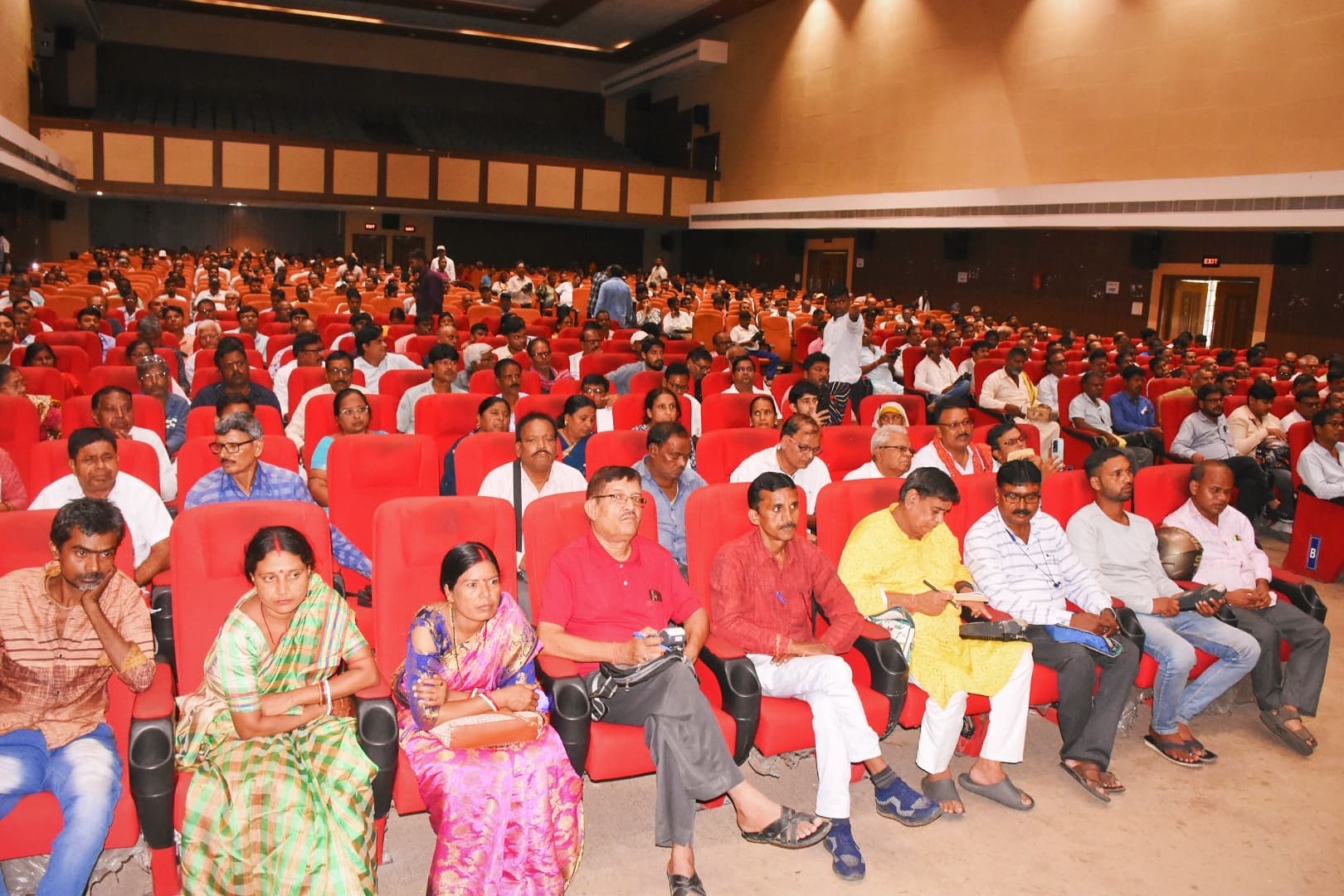 Dhanbad News: स्मार्ट पीडीएस सिस्टम पर डीलरों को मिला प्रशिक्षण