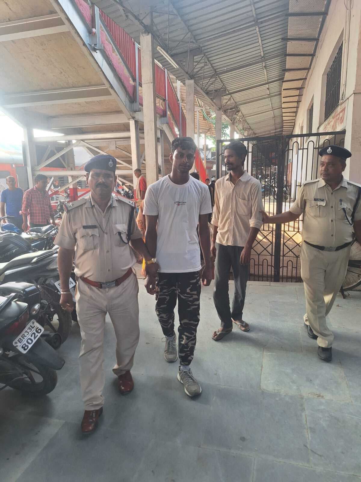 Samastipur News:चेन पुलिंग के दोषियों का नहीं बनेगा कैरेक्टर सर्टिफिकेट