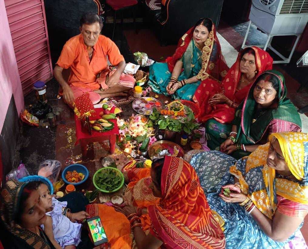 हरितालिका तीज पर सुहागिनों ने की शिव-पार्वती की पूजा