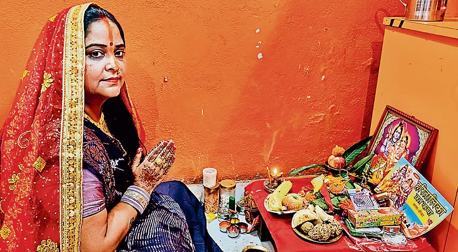 Aurangabad News : आस्था : सुहागिन महिलाओं ने पति की दीर्घायु के लिए रखा निर्जला व्रत