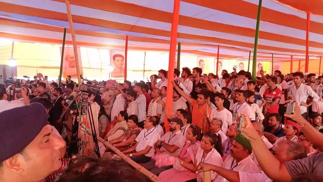 Madhubani News : वोटर अधिकार यात्रा में महागठबंधन दल के नेताओं ने दिखायी एकजुटता