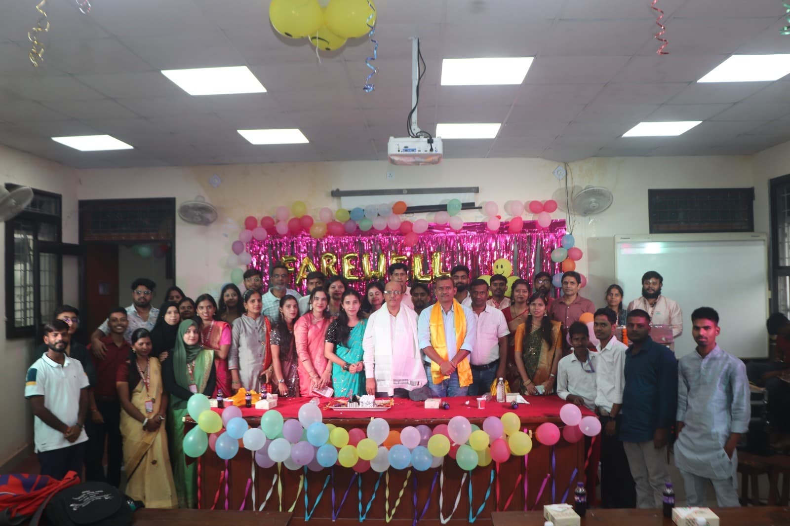 मगध विश्वविद्यालय के बायोटेक्नोलॉजी विभाग विदाई समारोह आयोजित