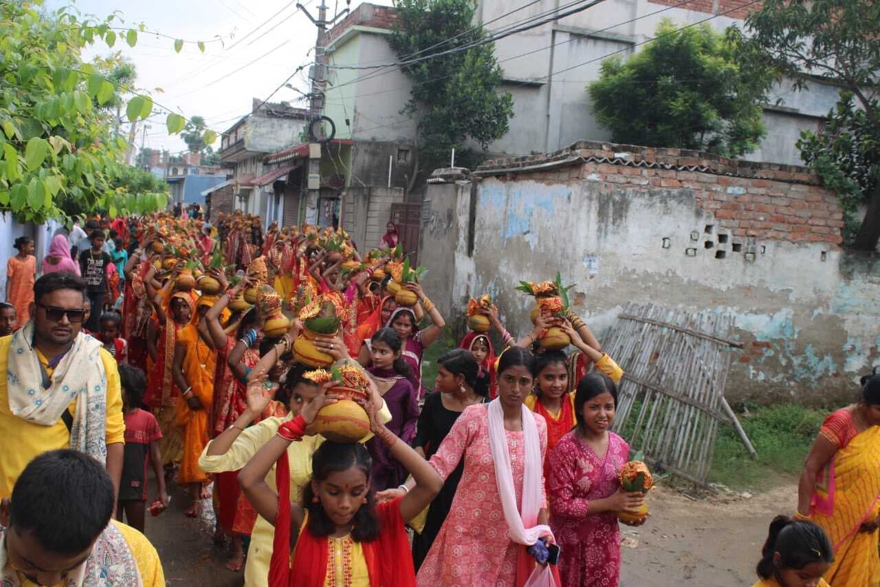 कलश यात्रा के साथ शुरू हुआ दस दिवसीय गणेश उत्सव