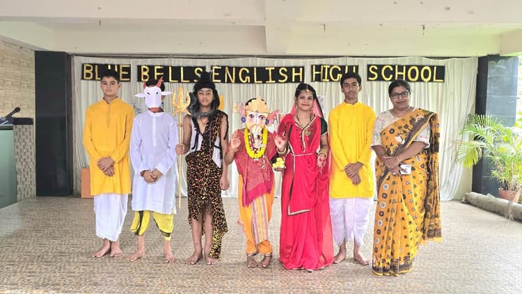 Jamshedpur news. ब्लू बेल्स इंग्लिश स्कूल में गणेश चतुर्थी का आयोजन