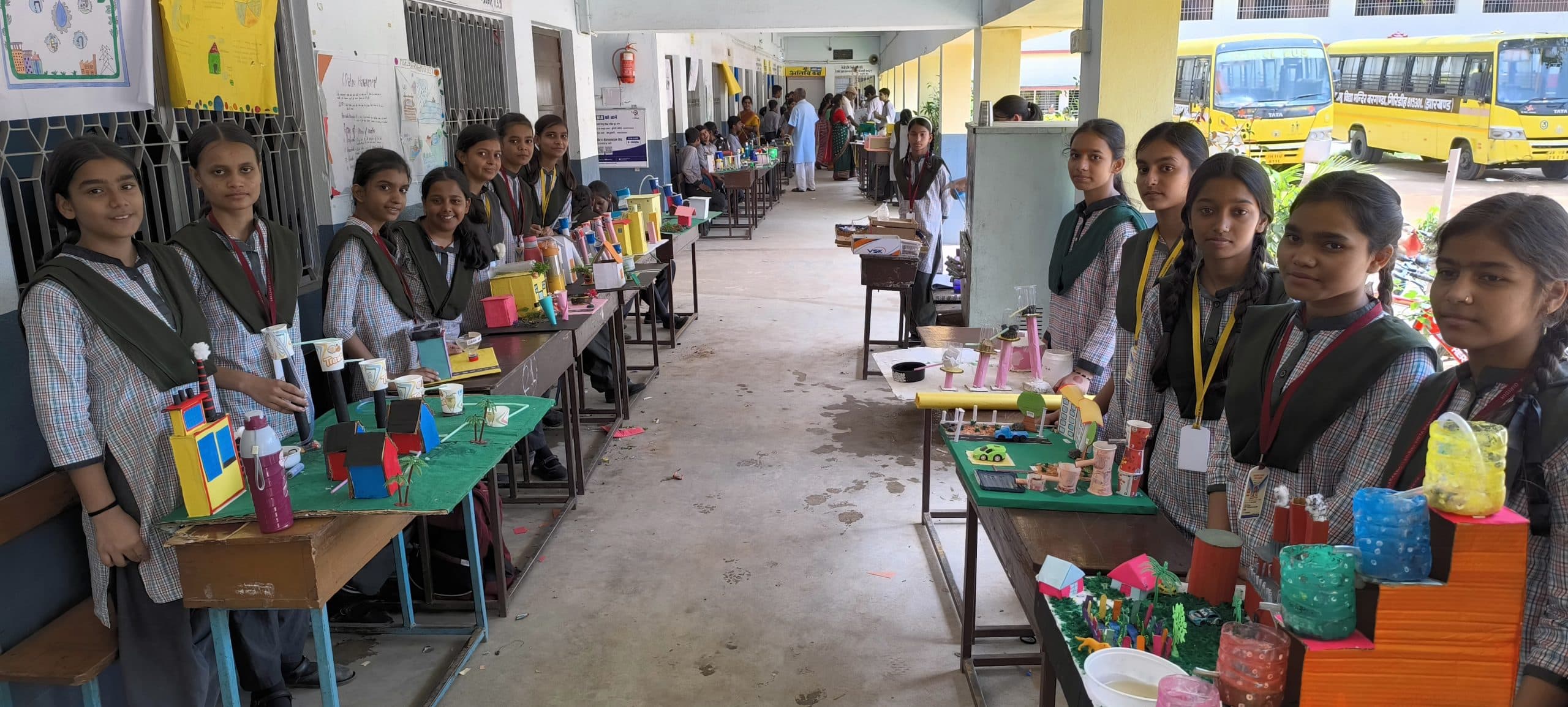 Giridih News :सरस्वती शिशु विद्या मंदिर में गणित विज्ञान मेला का आयोजन