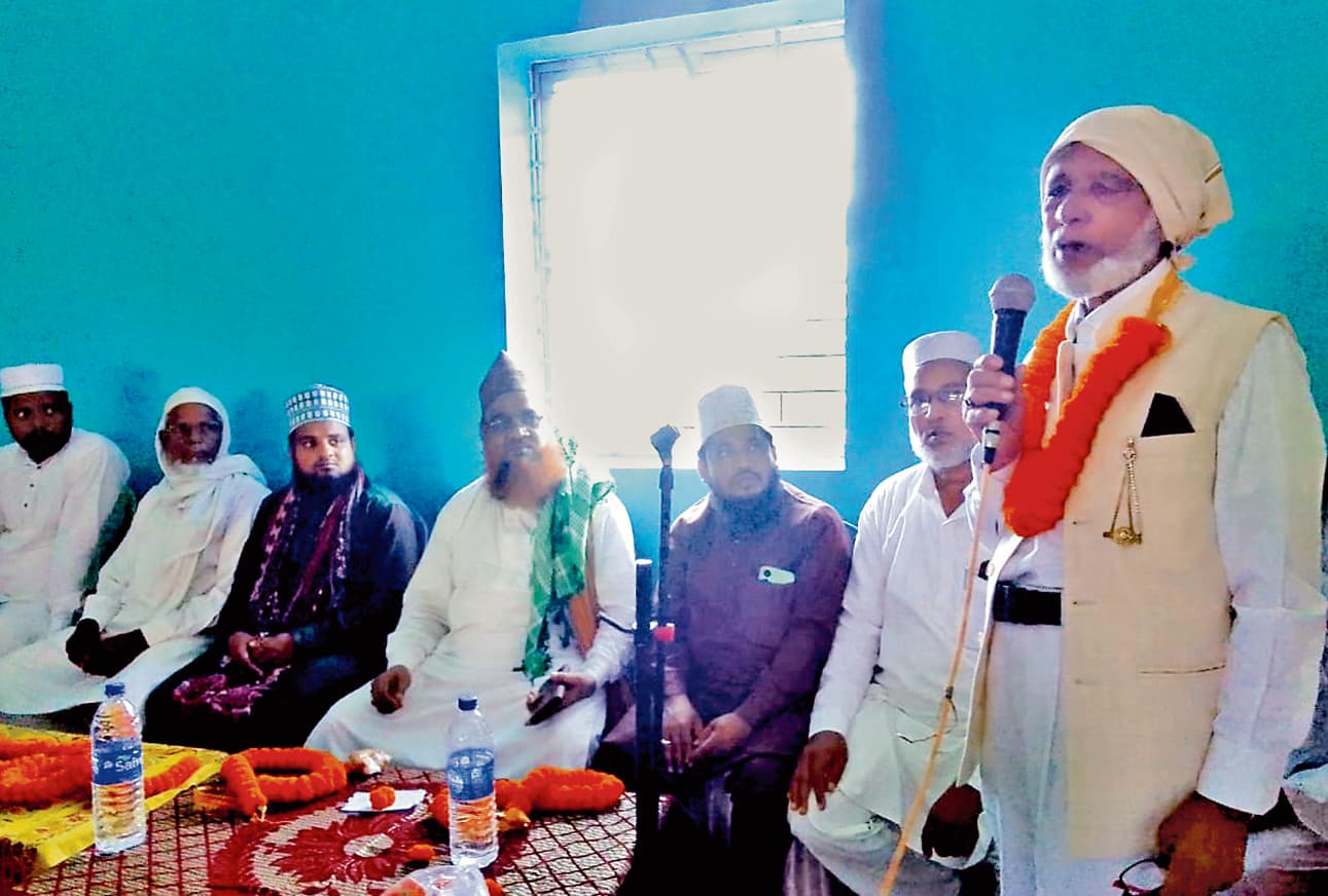 Bokaro News : 50 साल बाद घर लौटे सरफूदीन, मरहूमीन की याद में हुआ फातेहा