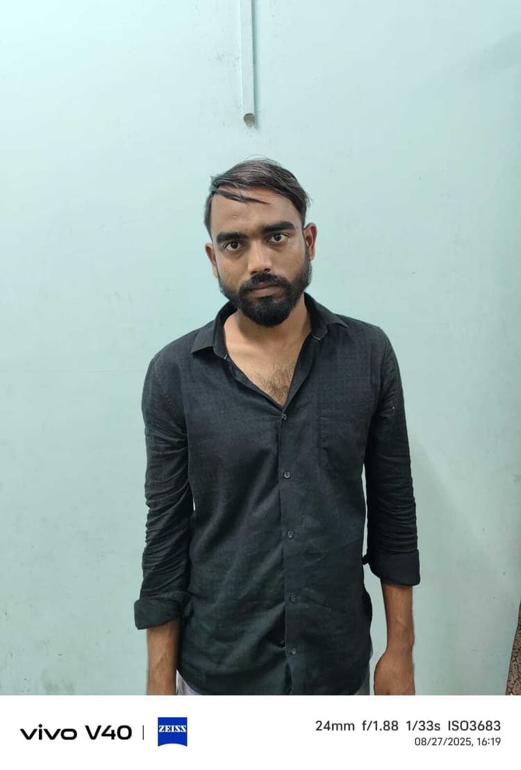 Jamshedpur News : आर्केस्ट्रा के दौरान छेड़खानी का विरोध करने पर युवक ने चलायी गोली, एक गिरफ्तार