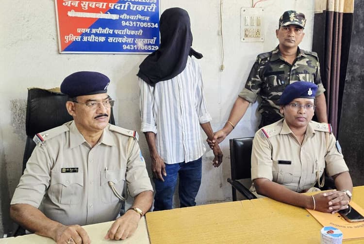 Jamshedpur News : 21 पुड़िया ब्राउन शुगर के साथ गिरफ्तार सरफराज ने उगले कई राज, आदित्यपुर के युवराज और कपाली की निशा परवीन की तलाश में जुटी पुलिस