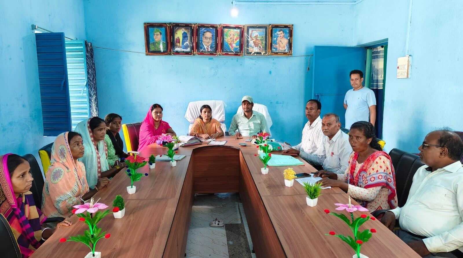 रोजगार दिवस पर लोगों की सुनी गयी समस्याएं