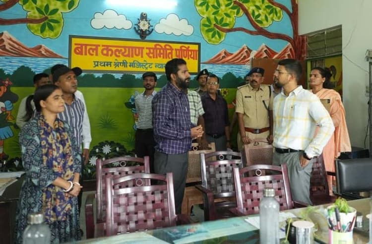 पर्यवेक्षण गृह में रह रहे बच्चों को कंप्यूटर में बनायें दक्ष : डीएम