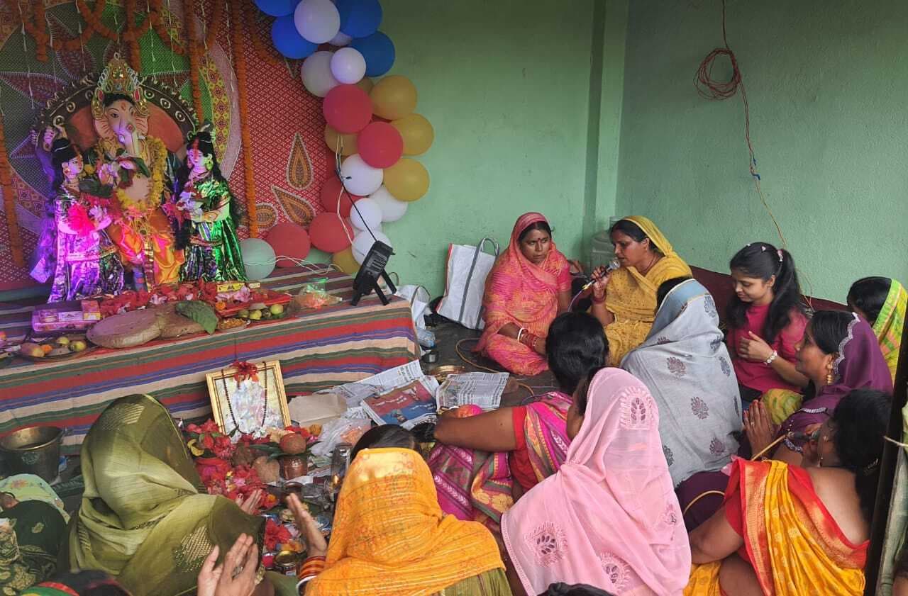 ‘नम: शिवाय का माला, जपो रे कोई दिलवाला’ भजन पर झूमे शिवभक्त