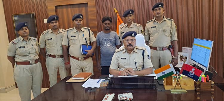 195.48 ग्राम स्मैक के साथ तस्कर गिरफ्तार