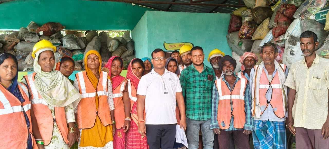 स्वच्छता कर्मी अनिश्चितकालीन हड़ताल पर, एक को पटना में होगा धरना