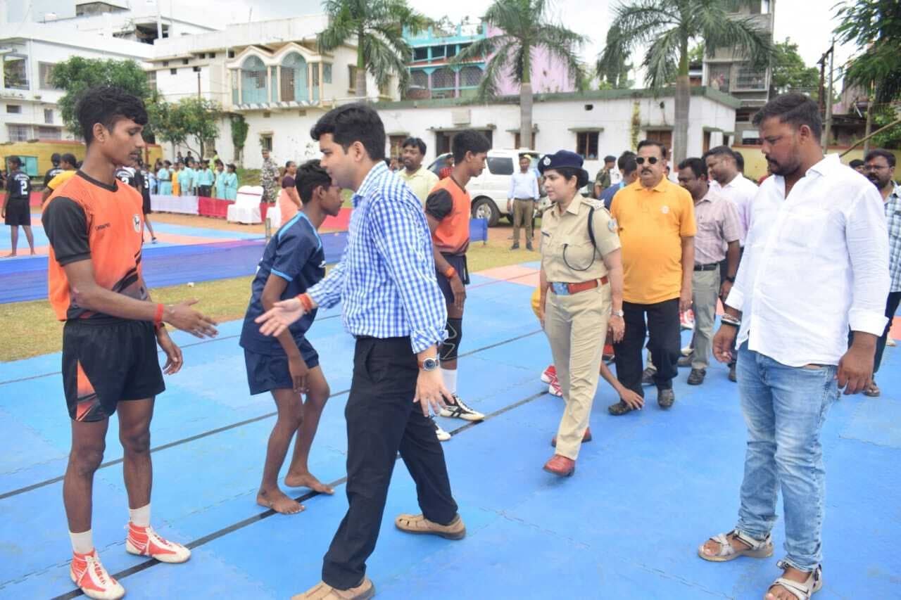कबड्डी व बैडमिंटन में 500 से अधिक खिलाड़ी दिखा रहे दमखम