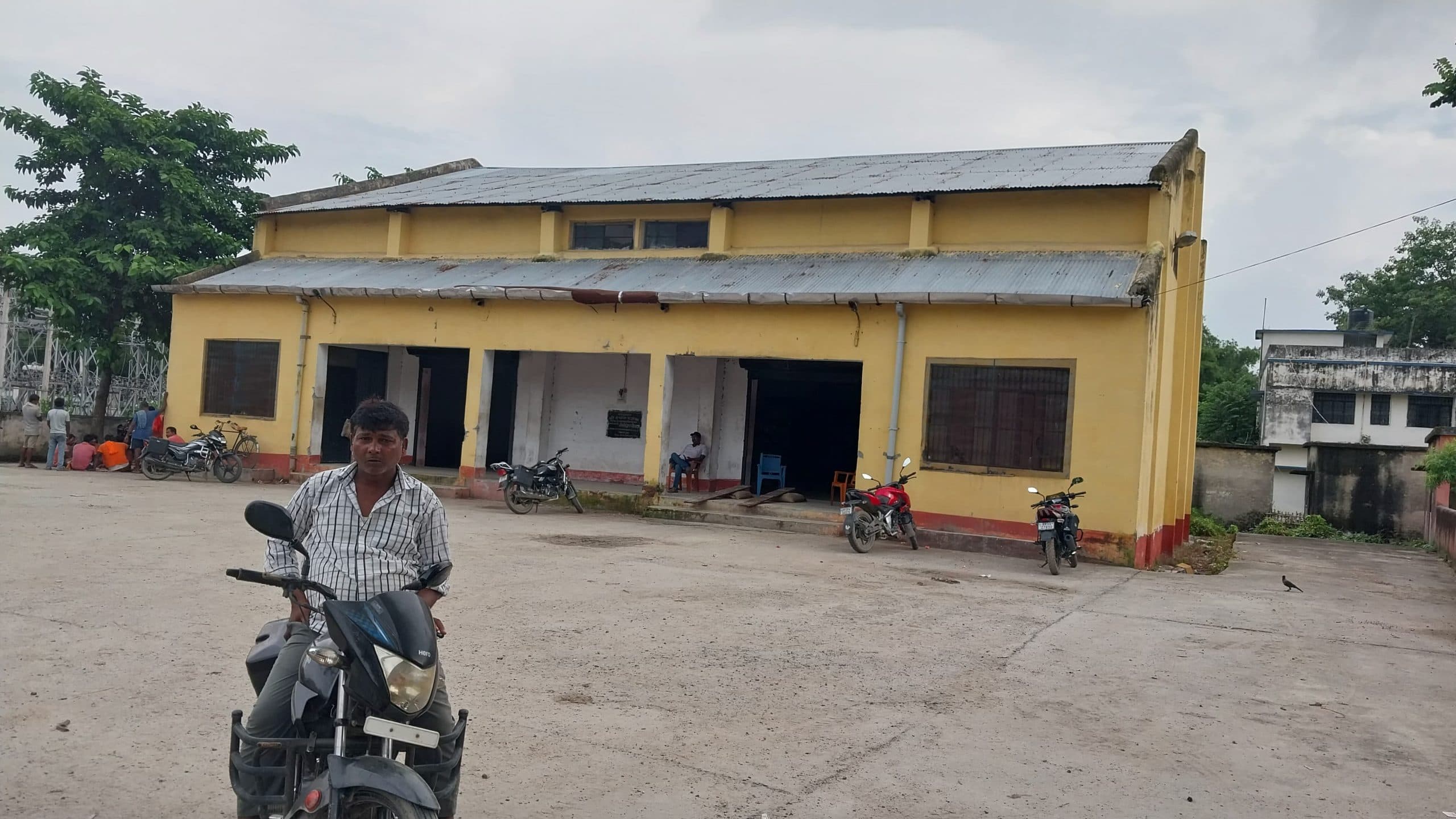 एफसीआइ गोदाम में प्राइवेट व्यक्ति कर रहे दखलंदाजी