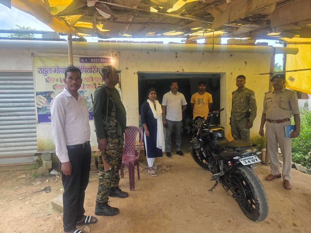 28 बोरा यूरिया जब्त, दुकान सील