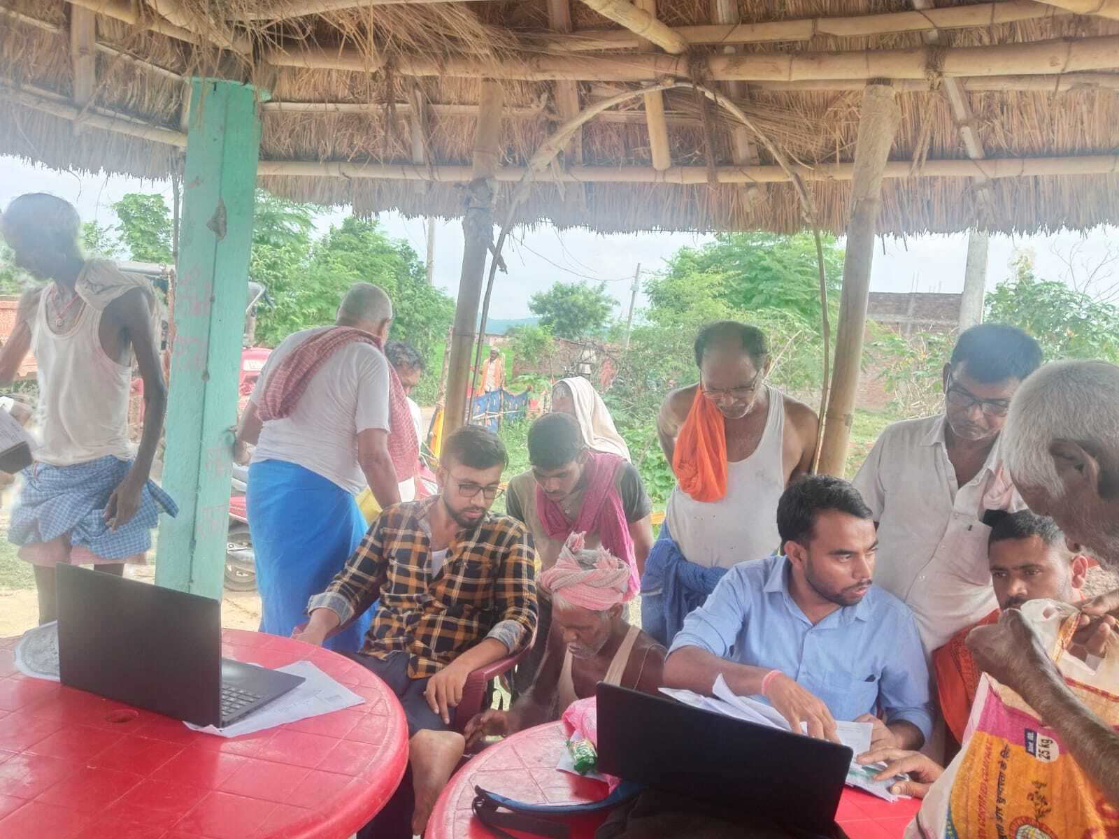 लक्ष्मीपुर व जकड़पुरा में लगा शिविर