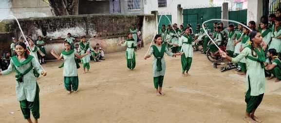 पथरगामा बालिका उच्च विद्यालय में दो दिवसीय खेलकूद प्रतियोगिता शुरू
