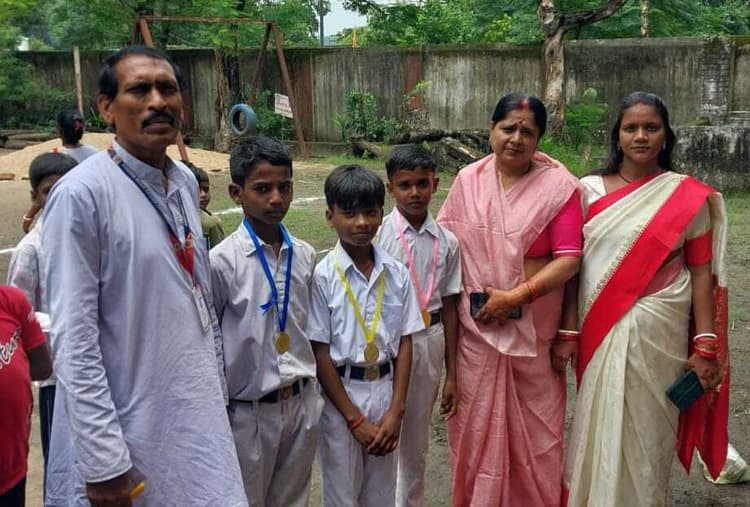 Bokaro News : जयंती पर याद किये गये हॉकी के जादूगर