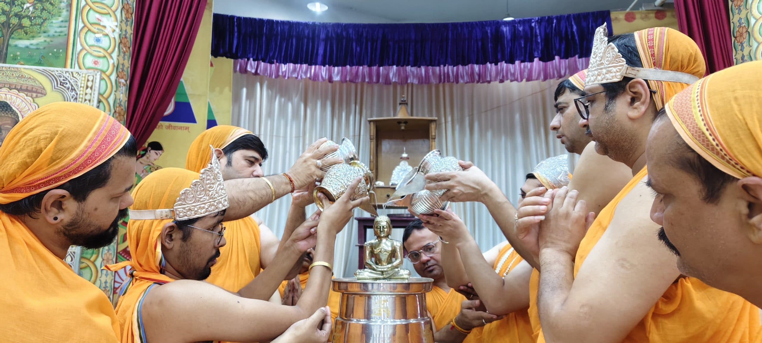 ranchi news : रांची में उत्तम मार्दव धर्म की पूजा हुई, अंकित जैन शास्त्री ने कहा : मृदुता, कोमलता और विनम्रता का भाव है मार्दव