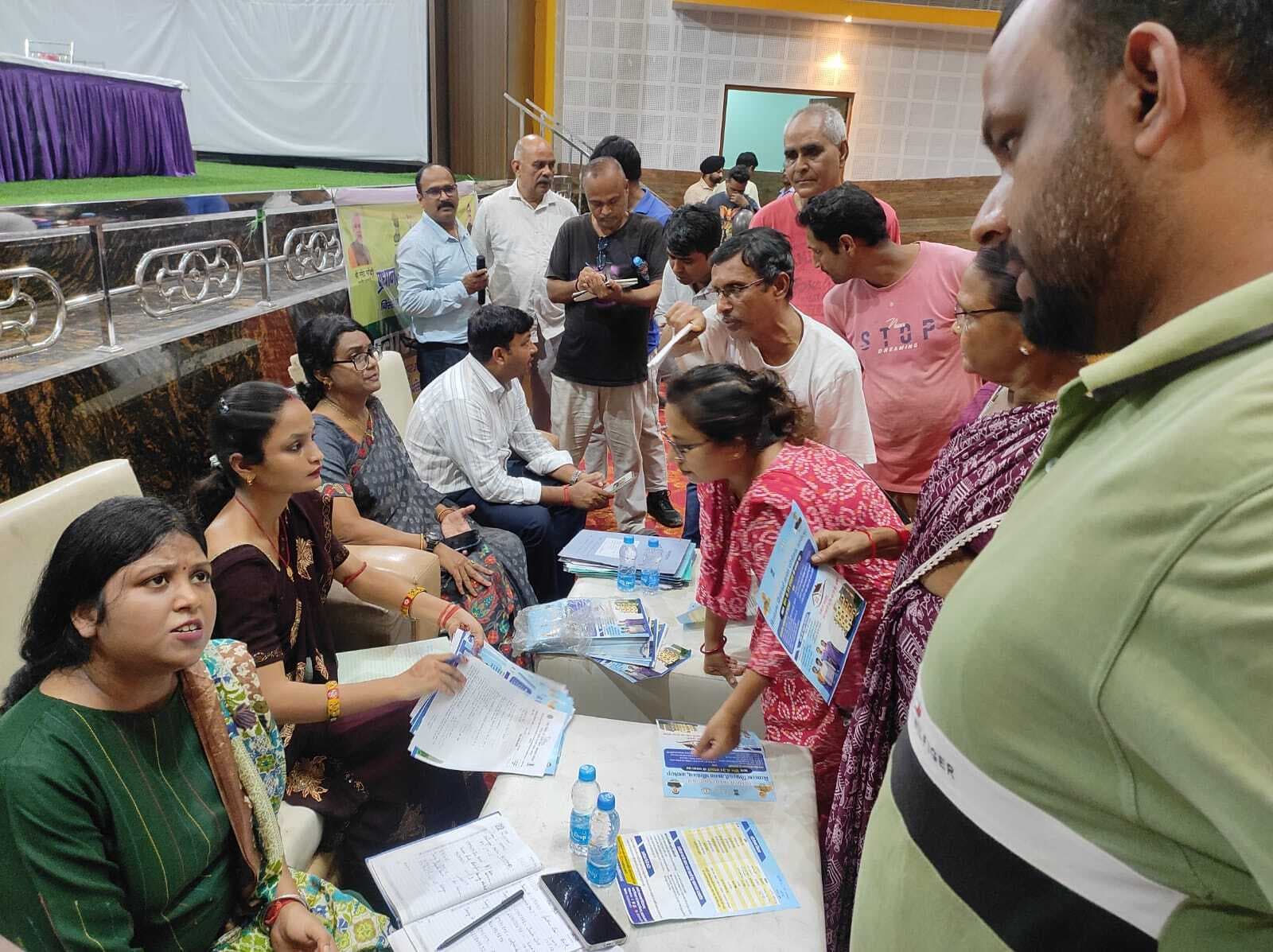 Jamshedpur News : 68 आवेदकों ने लिया बिरसानगर पीएम आवास के लिए फॉर्म