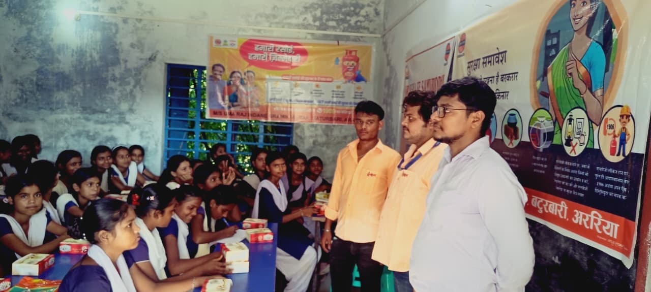 हर पांच साल के अंदर गैस चूल्हे का होज पाइप बदलें