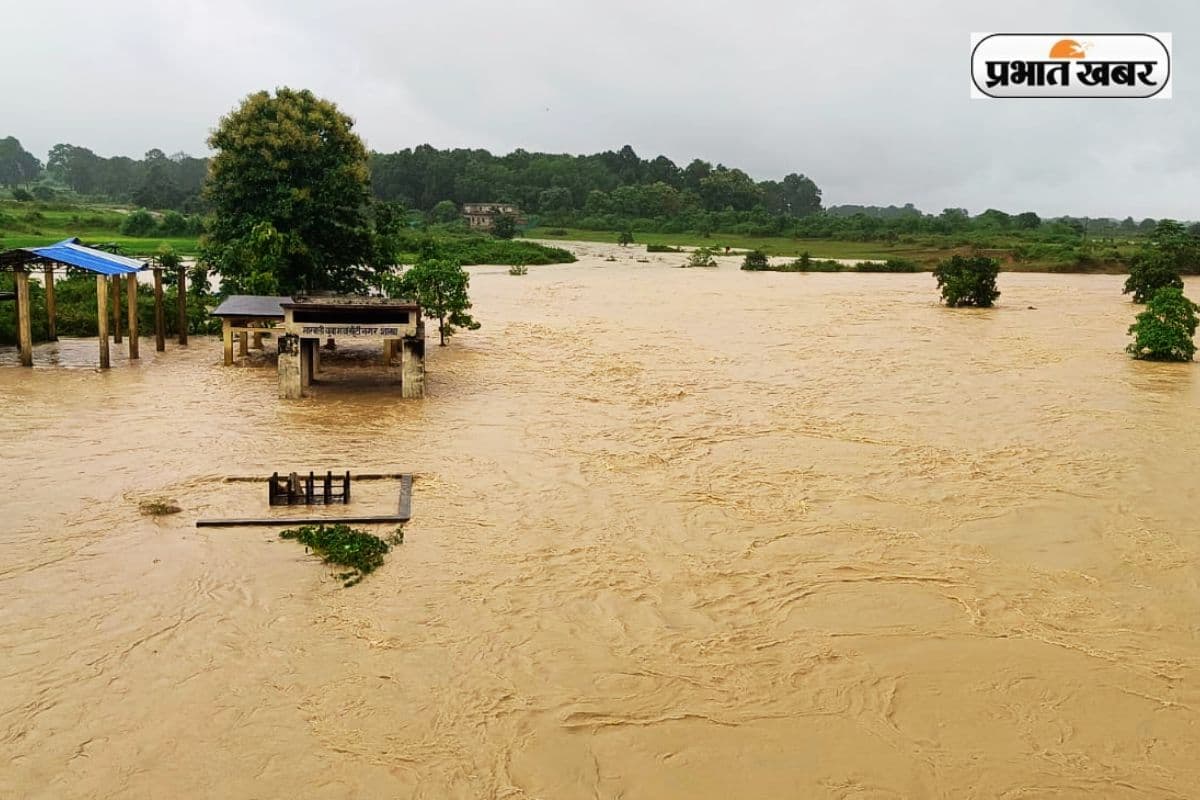 jharkhand weather news Tajna rivers in spate in Khunti jharkhand weather news Tajna rivers in spate in Khunti