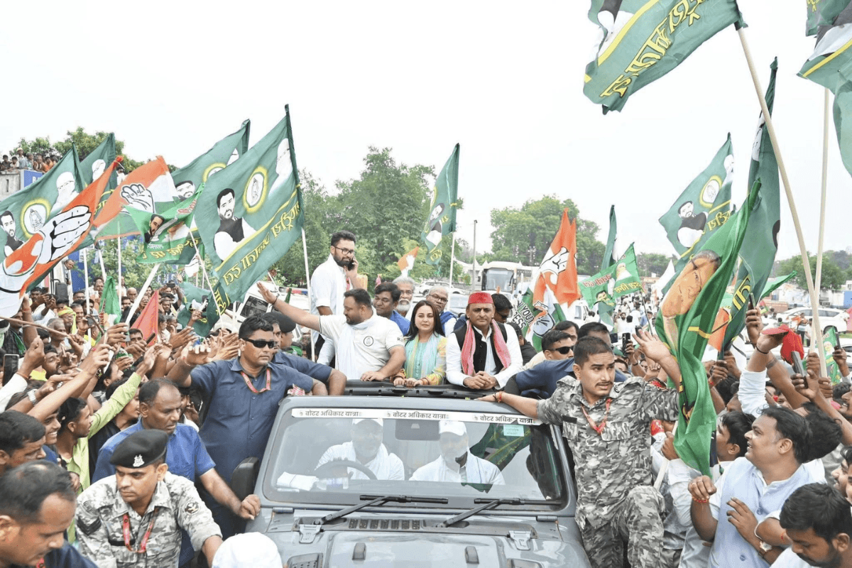 voter adhikar yatra news akhilesh yadav and rahul gandhi