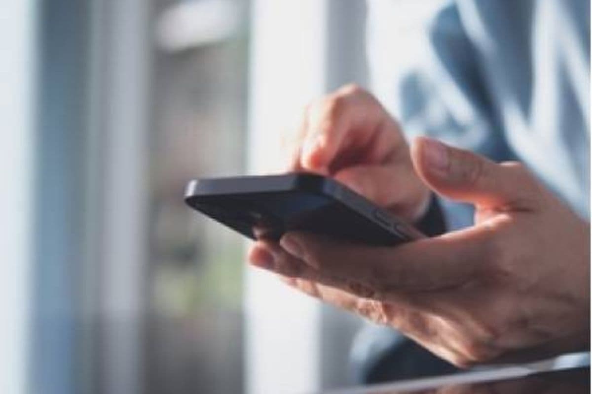 Bihar Teachers News: शिक्षकों के फोन से परेशान हुए ACS बी राजेंदर, शिक्षा विभाग ने लगाया रात में कॉल पर बैन