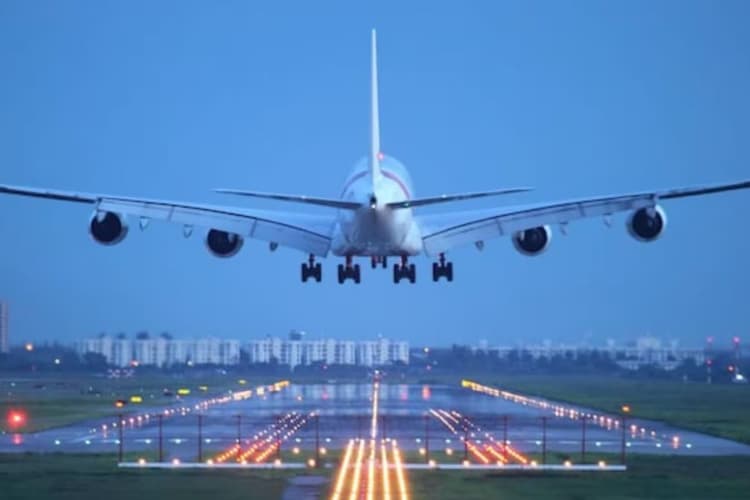 अब नहीं होगी फ्लाइट कैंसिल, विजिबिलिटी बढ़ाने को पटना एयरपोर्ट पर लगेगी 12 हाई मास्ट लाइटें