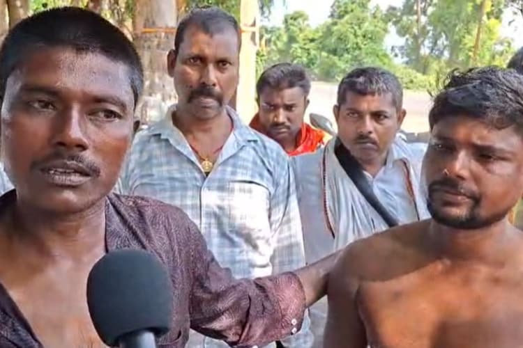 Patna News: पटना में नाव डूबने के बाद 7 घंटे मौत से लड़ते रहे दो युवक, लकड़ी के सहारे 8 किमी तैरकर बचाई अपनी जान