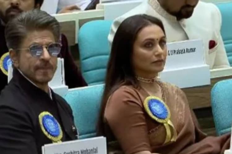 71st National Film Awards 2025: शाहरुख खान और रानी मुखर्जी की पहली तस्वीर आई सामने, विक्रांत मैसी के लुक ने जीता फैंस का दिल