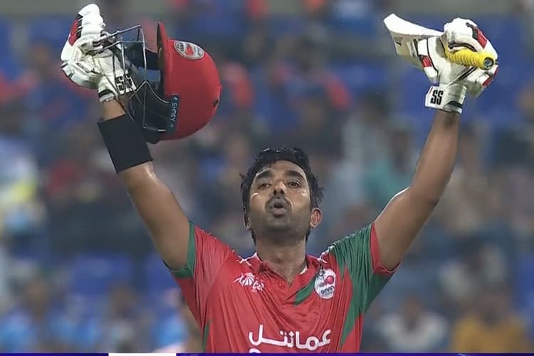 भारत के खिलाफ फिफ्टी से आमिर कलीम ने रचा इतिहास, क्रिस गेल का वर्ल्ड रिकॉर्ड तोड़ मचाई खलबली