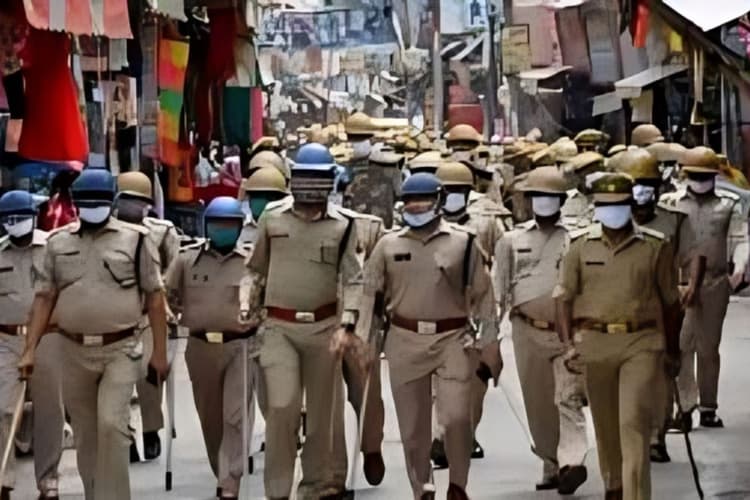 Bihar News: दुर्गापूजा पर बिहार में 16 हजार प्रतिमाएं स्थापित, सुरक्षा के लिए 54 कंपनी अतिरिक्त बलों की तैनाती