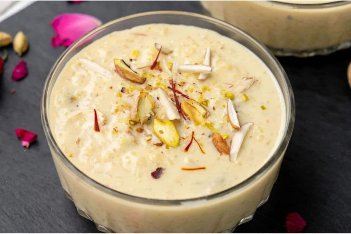 Coconut Kheer Recipe: इस तरह बनाएं नारियल की खीर जो स्वाद में हो लाजवाब Coconut Kheer Recipe: इस तरह बनाएं नारियल की खीर जो स्वाद में हो लाजवाब