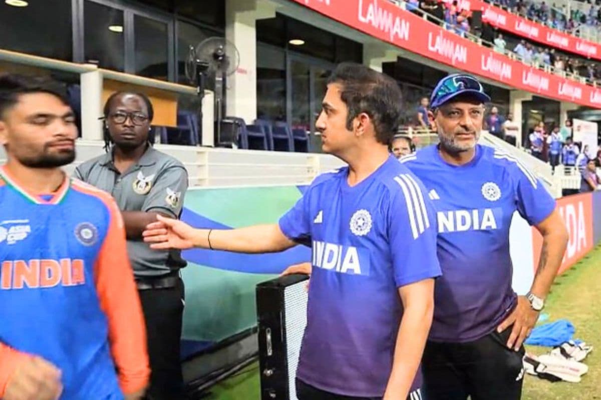 Asia Cup 2025: IND vs PAK Match Gautam Gambhir Handshake Controversy